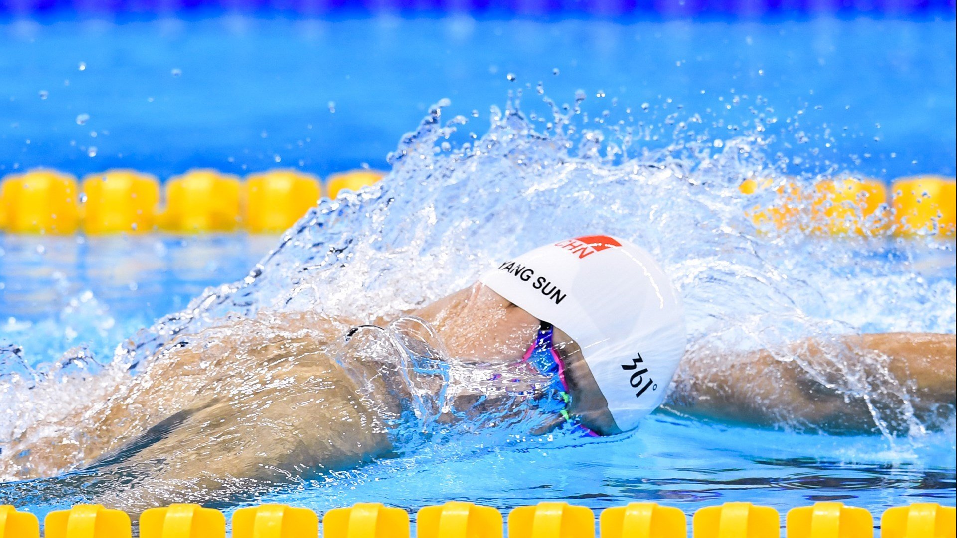 夜幕下的星空露营，运动与休闲完美结合，星空露营节